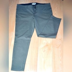 Stretchy Skinny Pants